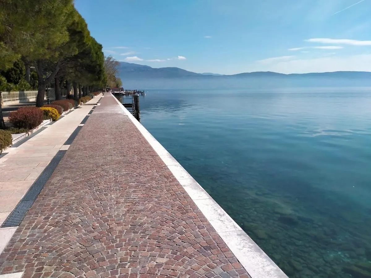 Appartamento Sweet Home Cade Toscolano-Maderno Italia